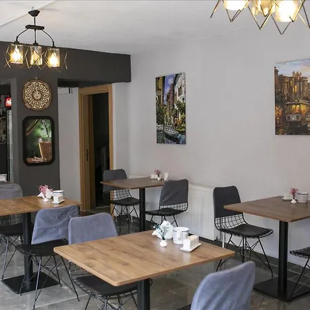 Semay Hotel 3*